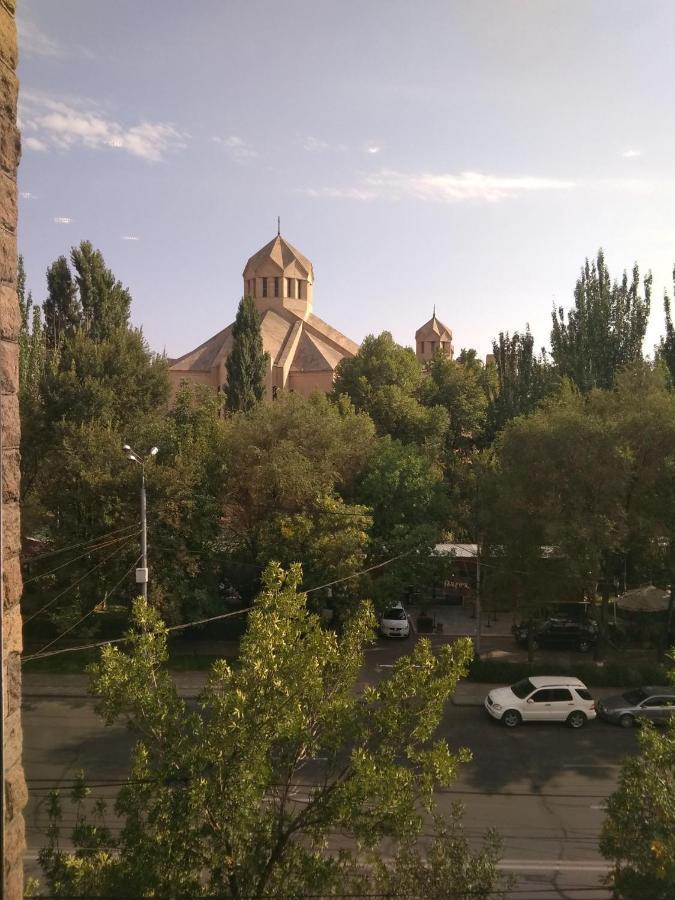 Khanjyan 7 Luxury Apartment Yerevan Exterior photo